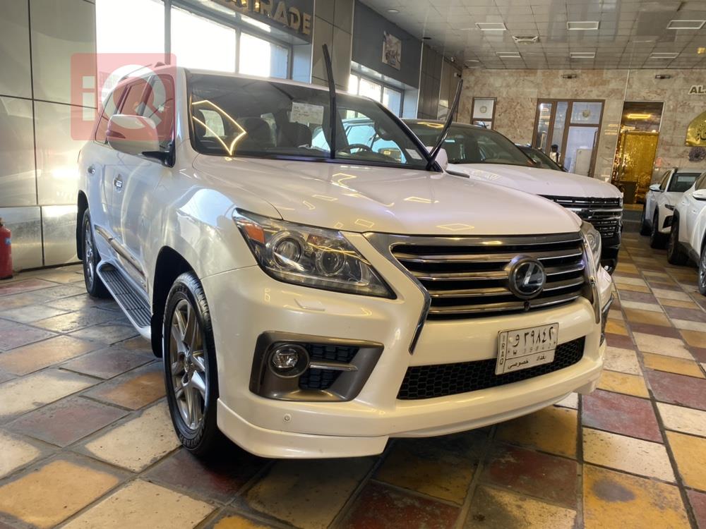 Lexus LX